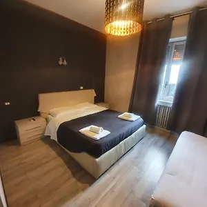 Sira House Πανσιόν